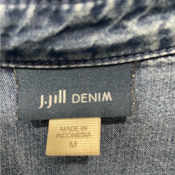 凸
J. Jill Women Shirt Size M Lightweight Chambray Tunic Long Sleeve Button Down - Picture 6 of 10